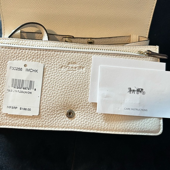 Coach White Leather Clutch with Gold Hardware - Picture 2 of 6